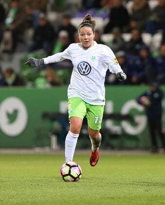 Wolfsburg vs Eskilstuna, CL Frauen Wolfsburg, Deutschland 17.11.2016, FUßBALL - VfL Wolfsburg vs Eskilstuna United DFF, 1 8 Finale, UEFA Frauen Champions League, Saison 2016-17. Bild zeigt: Vanessa Bernauer (VfL Wolfsburg) Wolfsburg