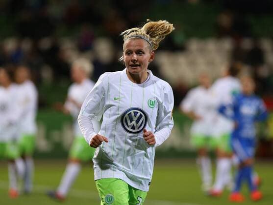 Wolfsburg vs Eskilstuna, CL Frauen Wolfsburg, Deutschland 17.11.2016, FUßBALL - VfL Wolfsburg vs Eskilstuna United DFF, 1 8 Finale, UEFA Frauen Champions League, Saison 2016-17. Bild zeigt: Julia Simic (VfL Wolfsburg) Wolfsburg