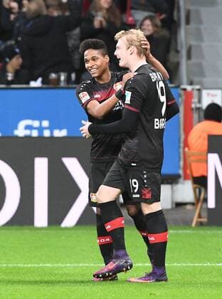 18.11.2016, xjhx, Fussball 1.Bundesliga, Bayer 04 Leverkusen - RB Leipzig, emspor, v.l. Julian Brandt (Bayer Leverkusen),celebrate the goal, Torjubel zum 2:1 Leverkusen