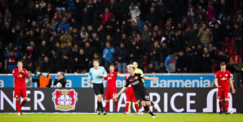 Leverkusen, 18.11.2016, BayArena Torjubel: Kevin Kampl (Bayer) Bayer Leverkusen - RB Leipzig mm