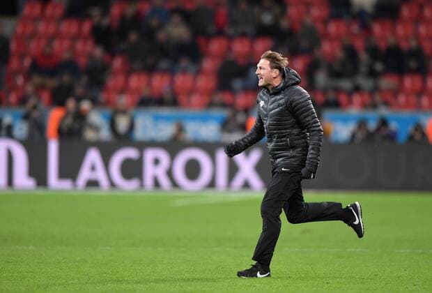 18.11.2016, Fussball GER, 1. Bundesliga Saison 2016 2017, 11. Spieltag, Bayer 04 Leverkusen - RB Leipzig 2:3, Jubel nach dem Abpfiff von Trainer Ralph Hasenhuettl, Ralph Hasenhüttl (RB Leipzig)