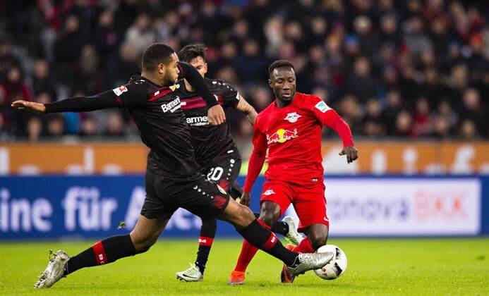 Leverkusen, 18.11.2016, BayArena Naby Keita (Leipzig), Jonathan Tah (Bayer) Bayer Leverkusen - RB Leipzig mm