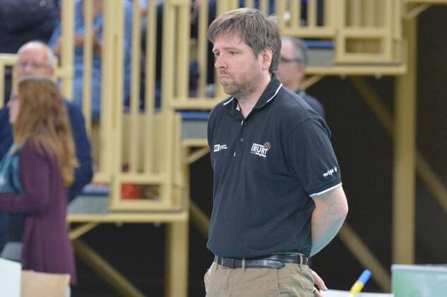 19.11.2016, xtkx, Volleyball 1.Bundesliga Damen, VC Wiesbaden - SW Erfurt, emspor, v.l. Manuel Mueller (Erfurt)}, Wiesbaden