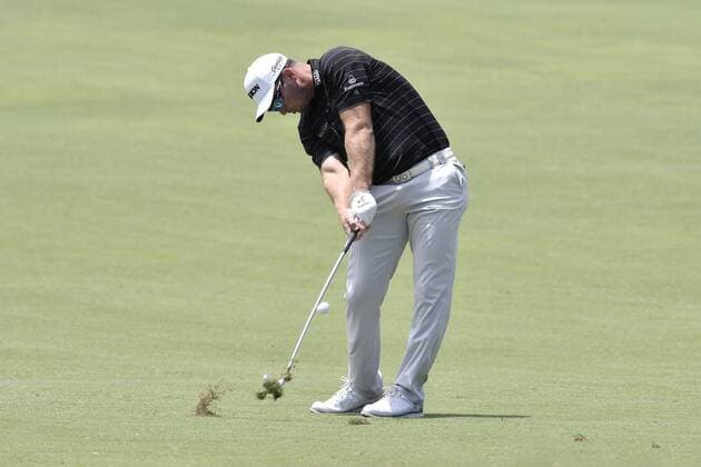 20.11.2016. Royal Sydney Golf Club, Sydney, Australia. Emirates Australian Open Golf Final Round. Ryan Fox of New Zealand hits an iron from the fairway. xNigelxOwenx  ActionPlus11812103