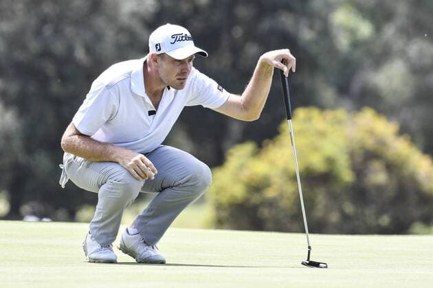 20.11.2016. Royal Sydney Golf Club, Sydney, Australia. Emirates Australian Open Golf Final Round. Jake Higginbotham lines up a putt. xNigelxOwenx  ActionPlus11812111