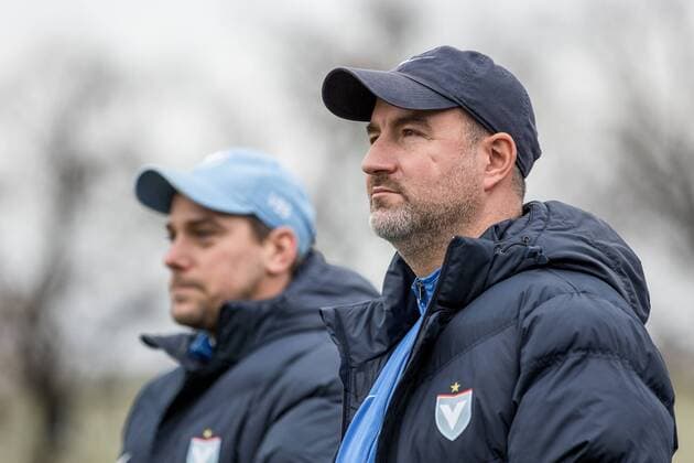 Deutschland, , 20.11.2016: Fußball, Regionalliga Nordost, Saison 2016 2017, 14.Spieltag FC Viktoria 1889 Berlin - VfB Auerbach im Stadion Lichterfelde Ersan Parlatan (V89, Trainer, r.) und Andreas Thurau (V89, Co-Trainer, l.) FC Viktoria 1889 Berlin - VfB Auerbach