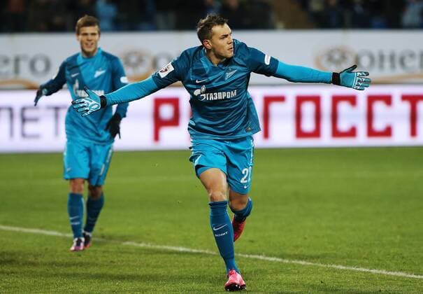 ST PETERSBURG, RUSSIA - NOVEMBER 20, 2016: Zenit St Petersburg s Alexander Kokorin (L) and Artyom Dzyuba celebrate scoring in the 2016-17 Season Russian Premier League Round 14 football match against Krylya Sovetov Samara at the Petrovsky Stadium. Peter Kovalev TASS  TS0383C0