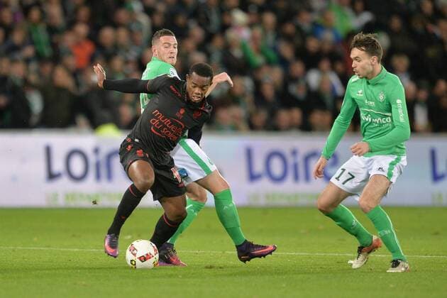 Jorda Veretout (saint etienne) vs Ricardo (nice) FOOTBALL : Saint Etienne vs Nice - Ligue 1 - 20 11 2016 FredericChambert 