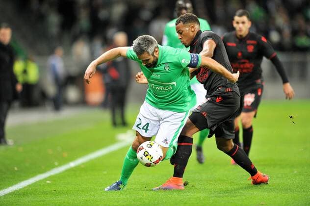 14 ALASSANE PLEA (nice) - 24 LOIC PERRIN (asse) FOOTBALL : Saint Etienne vs Nice - Ligue 1 - 20 11 2016 FEP 