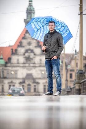 Florian Ballas beim Fotoshooting für das Stadionheft Kreisel. Florian Ballas