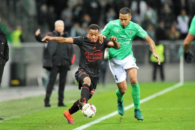 14 ALASSANE PLEA (nice) - 04 Leo LACROIX (asse) FOOTBALL : Saint Etienne vs Nice - Ligue 1 - 20 11 2016 FEP 