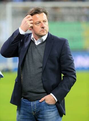 21.11.2016, 2.BL, TSV 1860 vs FC Kaiserslautern, Fussball, im Bild: TSV 1860 Trainer Kosta Runjaic