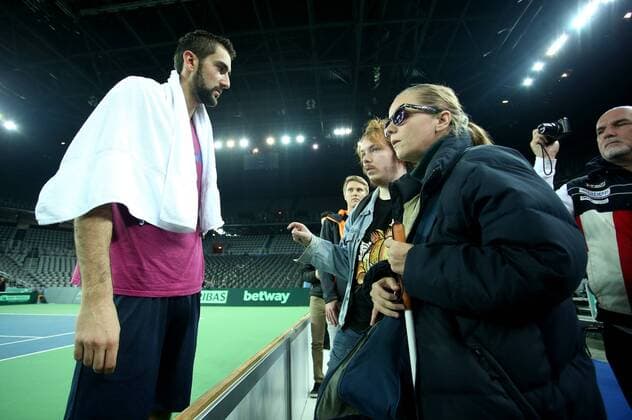 PXL_Marin Cilic with supporters 21.11.2016., Zagreb, Croatia - Croatia Davis Cup team practice prior to Davis Cup finals against Argentina. Marin Cilic with supporters.  IgorxKralj PIXSELL