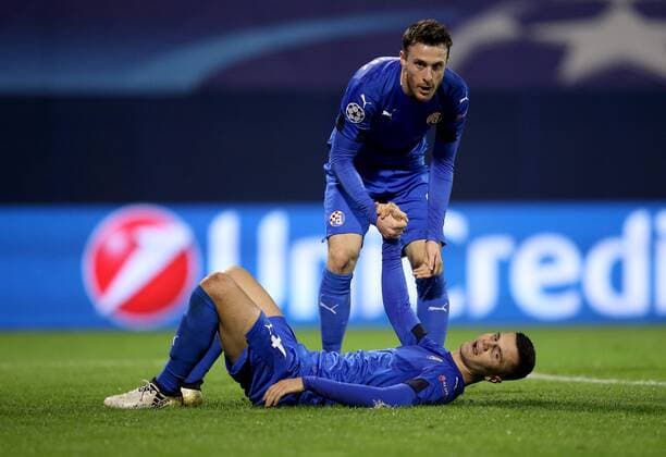Fußball, CL, Dinamo Zagreb - Olympique Lyon UEFA Champions League, GNK Dinamo vs. Olympique Lyonnais 22.11.2016., Maksimir Stadium, Zagreb, Croatia - UEFA Champions League, Group H, Round 5, GNK Dinamo vs. Olympique Lyonnais. Angelo Henriquez, Amer Gojak. IgorxKralj PIXSELL
