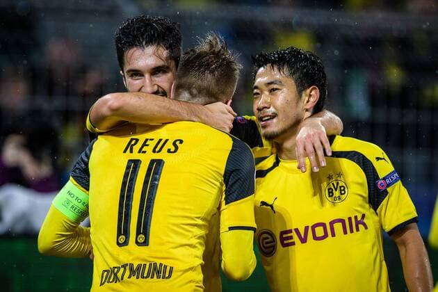 Themen der Woche - SPORT Bilder des Tages - SPORT Nuri Sahin (Borussia Dortmund 8), Marco Reus (Borussia Dortmund 11) und Shinji Kagawa (Borussia Dortmund 23) beim Torjubel nach dem Treffer zum 3:1 beim Champions League Spiel zwischen Borussia Dortmund und Legia Warschau am 22.11.2016 Dortmund Copyright: xSchuelerx xEibnerx-xPressefotox EP_JSE