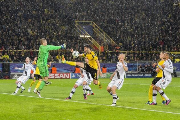 Nouri Sahin of Borussia Dortmundscoresduring the UEFA Champions League group F match between Borussia Dortmund and Legia Warsaw on November 22, 2016 at the Signal Iduna Park stadium in Dortmund, Germany. Borussia Dortmund v Legia Warsaw UEFA Champions League 2016 2017 xVIxGerritxvanxKeulenxIVx 6629292
