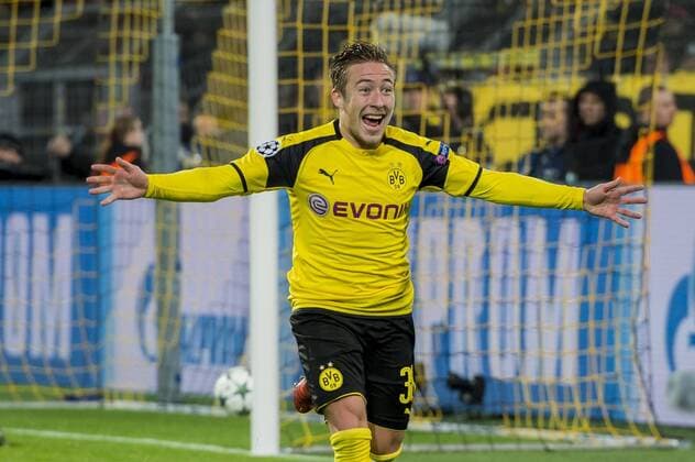 Fußball, CL, Borussia Dortmund - Legia Warschau Felix Passlack of Borussia Dortmundduring the UEFA Champions League group F match between Borussia Dortmund and Legia Warsaw on November 22, 2016 at the Signal Iduna Park stadium in Dortmund, Germany. Borussia Dortmund v Legia Warsaw UEFA Champions League 2016 2017 xVIxGerritxvanxKeulenxIVx 6629572