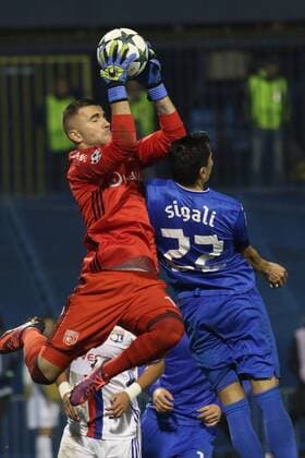 Zagreb, 22.11.2016., Stadion Maksimir - UEFA Champions League 2016 2017 Season, Group H. GNK DINAMO Zagreb (blue) - Olympique Lyon (white) 0:1 Anthony Lopes (1-GK) abd Leonardo Sigali (22)