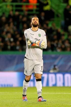November 22, 2016 - Lisbon, Aveiro, Portugal - Sportings goalkeeper Rui Patricio from Portugal in action during the UEFA Champions League match between Sporting Clube de Portugal and Real Madrid at Estadio Jose Alvalade on November 22, 2016 in Lisbon, Portugal. Sporting CP v Real Madrid - UEFA Champions League 2016 17  - ZUMAn230 20161122_zaa_n230_430