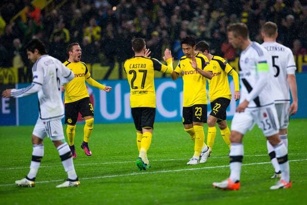 November 22, 2016 - Dortmund, Germany - Shinji Kagawa of Borussia Dortmund celebrates a goal during the UEFA Champions League Group F match between Borussia Dortmund and Legia Warszawa at Signal Iduna Park on November 22, 2016 in Dortmund, North Rhine-Westphalia. Borussia Dortmund v Legia Warszawa - UEFA Champions League  - ZUMAn230 20161122_zaa_n230_475