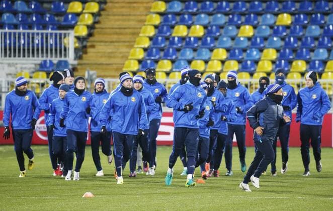 ROSTOV-ON-DON, RUSSIA - NOVEMBER 22, 2016: FC Rostov s players during a training session ahead of a UEFA Champions League Group D Round 5 football match against Bayern Munich. The game is scheduled for November 23, 2016. Valery Matytsin TASS  TS038772