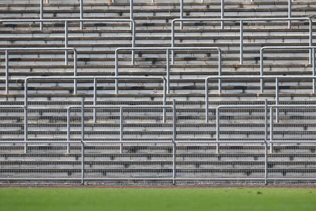 Fußball, Stadiongeschichte Sportfreunde Siegen Allgemein, Randmotiv, leere Tribuene im Leimbachstadion Fussball Regionalliga West, 10. Spieltag, Sportfreunde Siegen - Bonner SC, am 24.09.2016 in Siegen Deutschland.