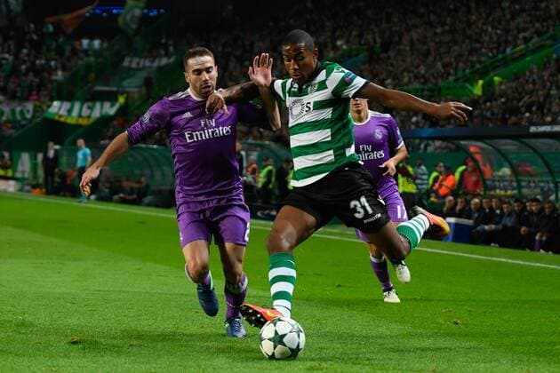 UEFA Champions League Portugal, Lisbon,Nov 22,2016 - SPORTING-REAL MADRID - Carvajal (L) and Zeegelaar (R) in action during UEFA Champions League football match between Sporting and Real Madrid, in Lisbon, Portugal.  Copyright: BrunoxdexCarvalho