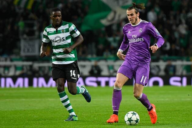 UEFA Champions League Portugal, Lisbon,Nov 22,2016 - SPORTING-REAL MADRID - William Carvalho (L) and Bale (R) in action during UEFA Champions League football match between Sporting and Real Madrid, in Lisbon, Portugal.  Copyright: BrunoxdexCarvalho