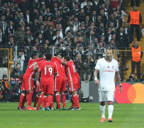 UEFA Champions League Group B match between Besiktas and Benfica at Vodafone Arena in Istanbul , Turkey ,November 23 , 2016. Pictured Benfica players celebrates for Nelsinho Samedo s goal. 