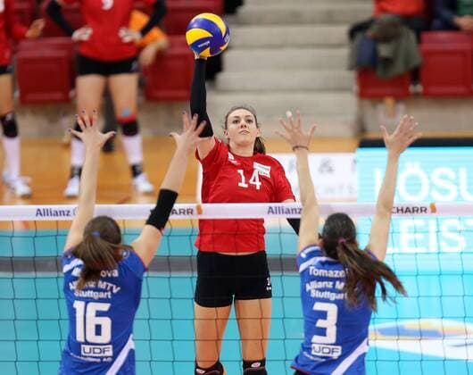 Stuttgart Volleyball DVV-Pokal Halbfinale Allianz MTV Stuttgart vs. Rote Raben Vilbiburg, Lena Stigrot (Raben)