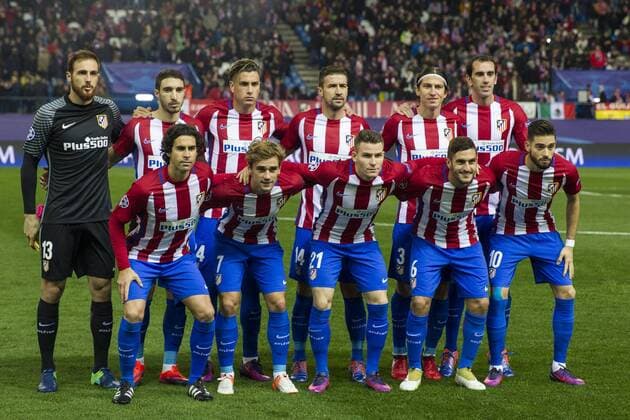 Atletico de Madrid s Jan Oblak, Diego Godin, Filipe Luis, Tiago Mendes Koke Resurrecccion, Antoine Griezmann, Yannick Ferreira Carrasco, Gabi Fernandez, Vrsaljko, Kevin Gameiro, Jose Maria Gimenez during the Champions League match between Atletico de Madrid and PSV Eindhoven at Vicente Calderon Stadium in Madrid , Spain. November 23, 2016.  (20161123016)