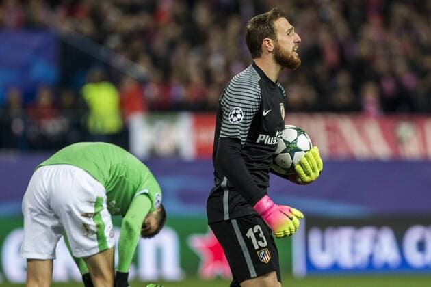 Atletico de Madrid s Jan Oblak during the Champions League match between Atletico de Madrid and PSV Eindhoven at Vicente Calderon Stadium in Madrid , Spain. November 23, 2016.  (20161123012)