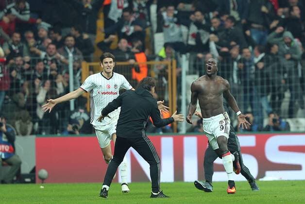 UEFA Champions League Group B match between Besiktas and Benfica at Vodafone Arena in Istanbul , Turkey ,November 23 , 2016. Final Score : Besiktas 3 - Benfica 3 Pictured: Vincent Aboubakar of Besiktas . 