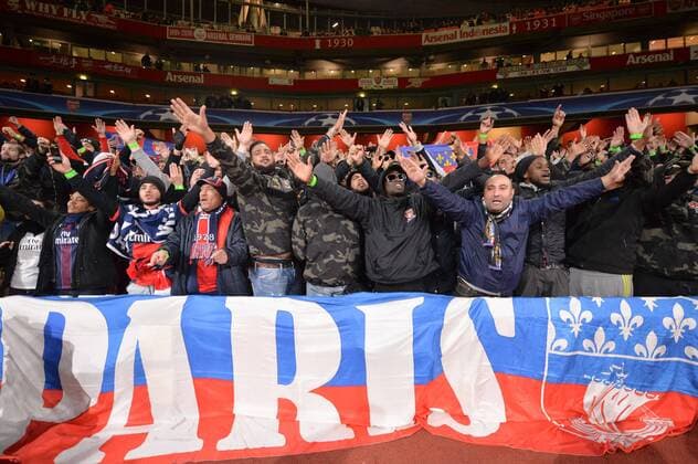 Fans - Fussball, Champions League, Paris Saint Germain PSG - 23 11 2016 AnthonyBIBARD FEP Panoramic 