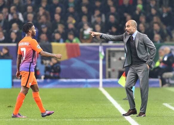 Championsleague: Borussia Mönchengladbach - Manchester City 23.11.2016. Trainer Pep Guardiola (Man. City) und Raheem Sterling. HM