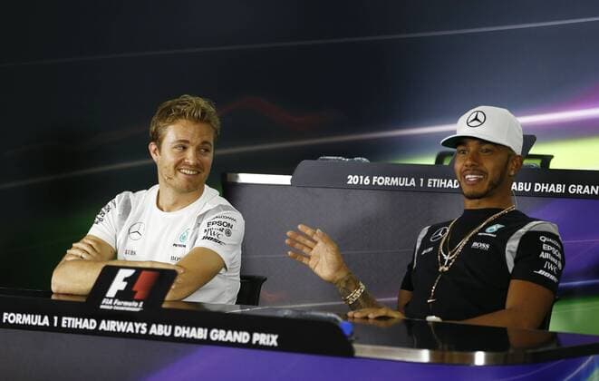 Motorsports: FIA Formula One World Championship WM Weltmeisterschaft 2016, Grand Prix of Abu Dhabi, 6 Nico Rosberg (GER, Mercedes AMG Petronas Formula One Team), 44 Lewis Hamilton (GBR, Mercedes AMG Petronas Formula One Team), xHOCHxZWEIx