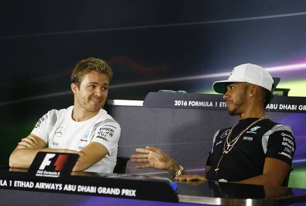 Motorsports: FIA Formula One World Championship WM Weltmeisterschaft 2016, Grand Prix of Abu Dhabi, 6 Nico Rosberg (GER, Mercedes AMG Petronas Formula One Team), 44 Lewis Hamilton (GBR, Mercedes AMG Petronas Formula One Team), xHOCHxZWEIx