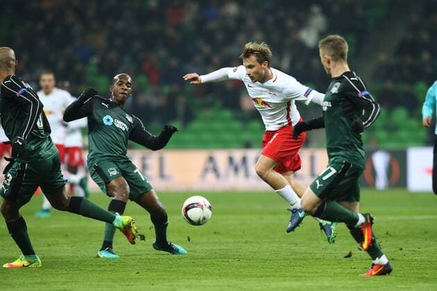 SOCCER - EL, Krasnodar vs RBS KRASNODAR,RUSSIA,24.NOV.16 - SOCCER - UEFA Europa League, group stage, FK Krasnodar vs Red Bull Salzburg. Image shows Charles Kabore (Krasnodar) and Fredrik Gulbrandsen (RBS). GEPAxpictures xMathiasxMandl
