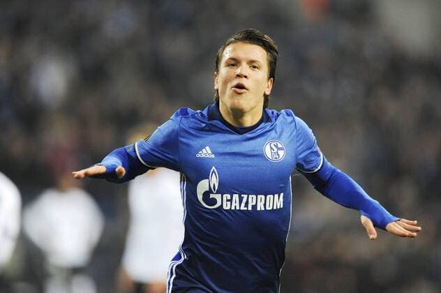Torschuetze Yevhen Konoplyanka ( Schalke 04 ) jubelt ueber seinen Treffer zum 1 : 0 24.11.2016 --- Fussball --- Europaleague --- Schalke 04 vs OGC Nice Gelsenkirchen Copyright: xThienel Eibner-Pressefotox EP_TTL