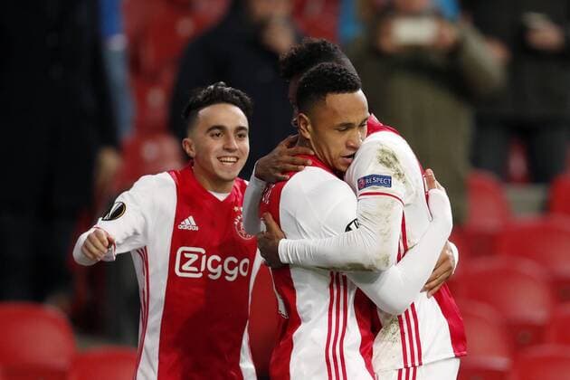 (L-R) Abdelhak Nouri of Ajax, Kenny Tete of Ajax, Mateo Cassierra of Ajaxduring the UEFA Europa League group G match between Ajax Amsterdam and Panathinaikos FC at the Amsterdam Arena on November 24, 2016 in Amsterdam, The Netherlands Ajax v Panathinaikos FC UEFA Europa League 2016 2017 xVIxxIVx 6640117