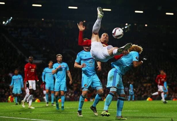 Zlatan Ibrahimovic of Manchester United ManU attempts an over head kick during the UEFA Europa League match at Old Trafford, Manchester. Picture date: November 24th 2016. Pic Matt McNulty Sportimage EDITORIAL USE ONLY. No use with unauthorised audio, video, data, fixture lists, club league logos or live services. Online in-match use limited to 120 images, no video emulation. No use in betting, games or single club league player publications.