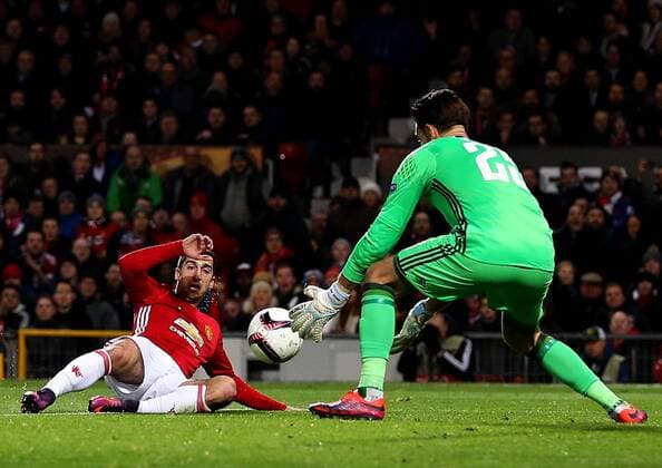 Henrikh Mkhitaryan of Manchester United ManU has a shot saved by Brad Jones of Feyenoord during the UEFA Europa League match at Old Trafford, Manchester. Picture date: November 24th 2016. Pic Matt McNulty Sportimage EDITORIAL USE ONLY. No use with unauthorised audio, video, data, fixture lists, club league logos or live services. Online in-match use limited to 120 images, no video emulation. No use in betting, games or single club league player publications.