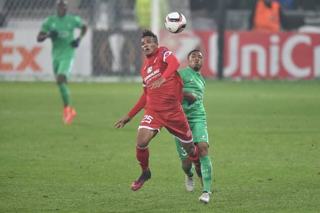 Arnaud Nordin (saint etienne) vs Jean Philippe Gbamin (mainz) FOOTBALL : AS Saint Etienne vs FSV Mainz 05 - Europa League - Groupe C - 24 11 2016 FredericChambert Panoramic 
