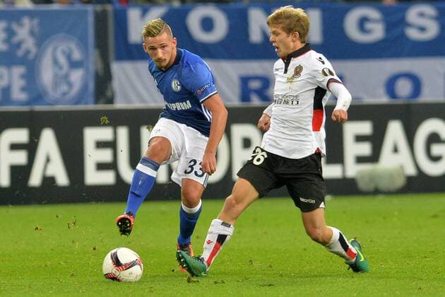 GER, Europa League, FC Schalke 04 vs OGC Nizza 24.11.2016, Veltins-Arena, Gelsenkirchen, GER, Europa League, FC Schalke 04 vs OGC Nizza, im Bild von links: Donis Avdijaj ( Schalke 33 ), Vincent Koziello ( Nizza 26 ) Foto © nordphoto Treese Local Caption nordphotoxTreese