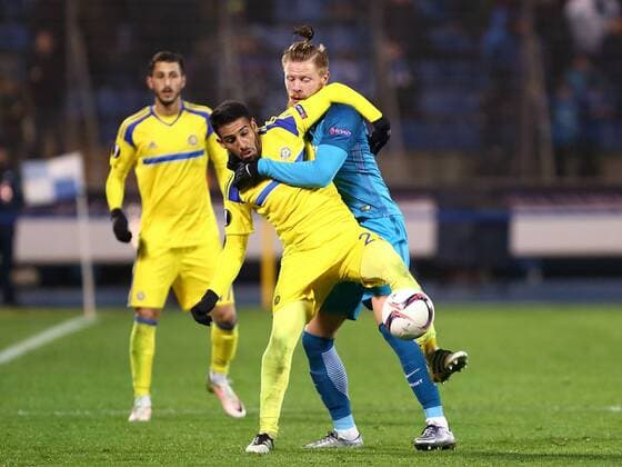 November 24, Russia, St. Petersburg. UEFA Europa League 2016 17- FC Zenit vs FC Maccabi (Tel Aviv, Israel). Player of FC Zenit Ivan Novosel (3 blu). AlexanderxKulebyakin 