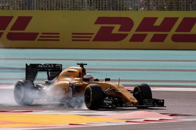 Abu Dhabi Grand Prix, UAE 24 - 27 November 2016 25.11.2016 - Free Practice 1, Kevin Magnussen (DEN) Renault F1 Team RS16 