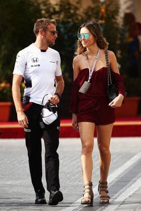 Abu Dhabi Grand Prix, UAE 24 - 27 November 2016 25.11.2016. - Jenson Button (GBR) McLaren with his girlfriend Brittny Ward (USA). 