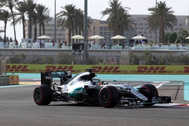 Abu Dhabi Grand Prix, UAE 24 - 27 November 2016 26.11.2016 - Free Practice 3, Lewis Hamilton (GBR) Mercedes AMG F1 W07 Hybrid 