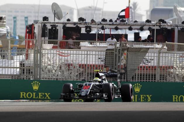 Abu Dhabi Grand Prix, UAE 24 - 27 November 2016 26.11.2016 - Free Practice 3, Jenson Button (GBR) McLaren Honda MP4-31 
