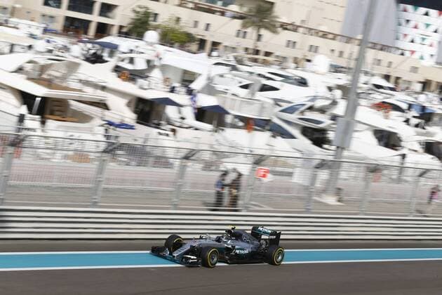 Motorsports: FIA Formula One World Championship WM Weltmeisterschaft 2016, Grand Prix of Abu Dhabi, 6 Nico Rosberg (GER, Mercedes AMG Petronas Formula One Team), xHOCHxZWEIx